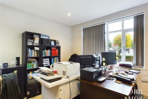 CAM02803G0-PR0132-STILL017.jpg