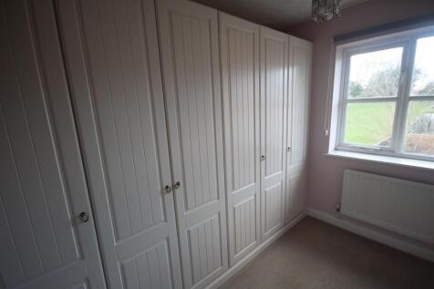 1. dressing room.JPG