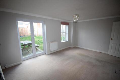 1. living room 2.JPG