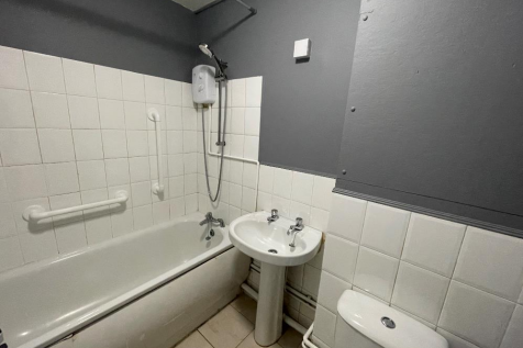 bathroom 2.PNG