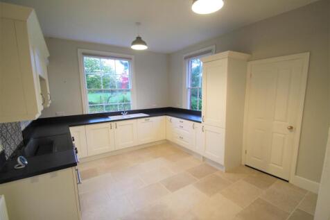 kitchen 2.JPG