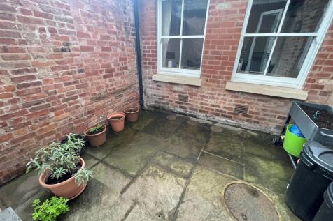 courtyard garden.jpg