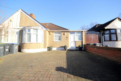 4 bedroom semi detached bungalow