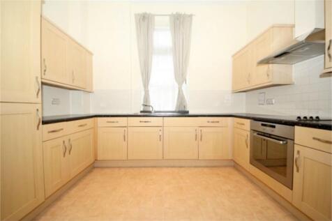 very large 2 bedroom 2 bathroom ground floor apar