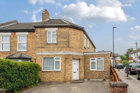 3 / 4 Bedroom House