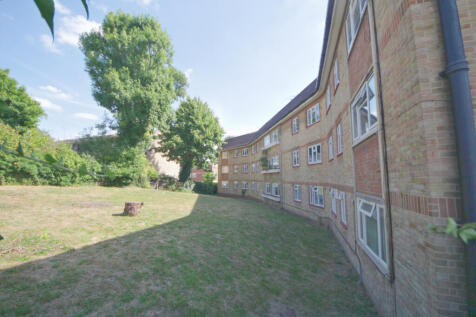 2 bedroom top floor flat