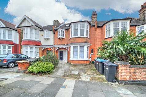 2 bedroom Maisonette for rent