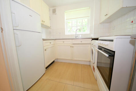 2 bedroom apartment in Southgate