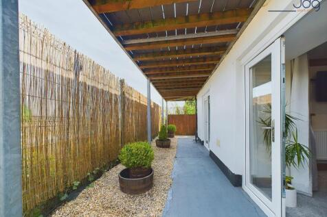 Rear ground floor yard