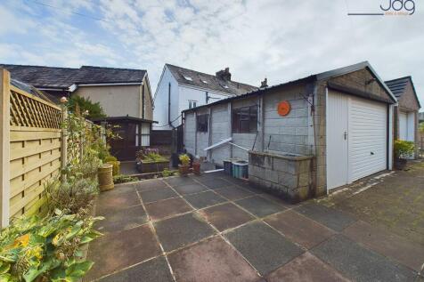 Back Garden &amp; Garage