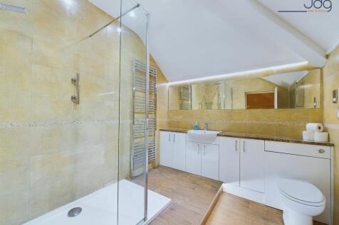 En-Suite Shower