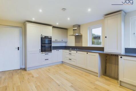 Modern Fitted Kitchen