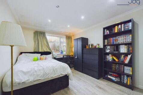 Double Bedroom 2