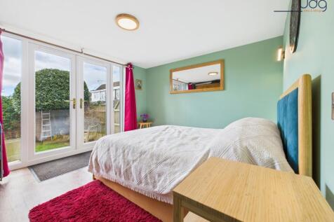 Downstairs Double Bedroom