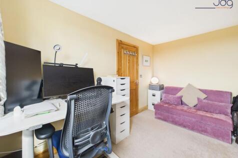 Single Bedroom/Office