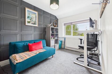 Double Bedroom 2