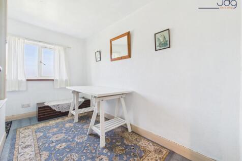 Single Bedroom