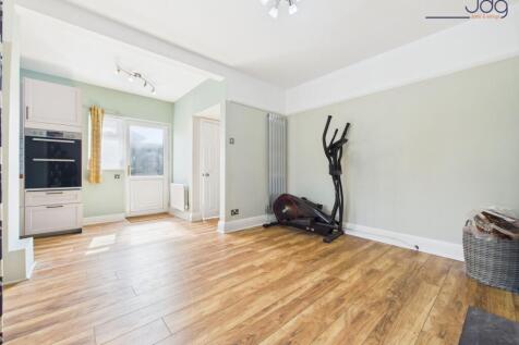 Open plan kitchen diner room