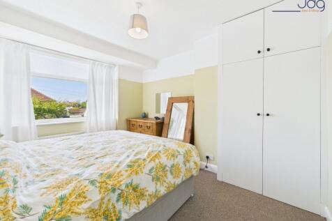 Double Bedroom 1