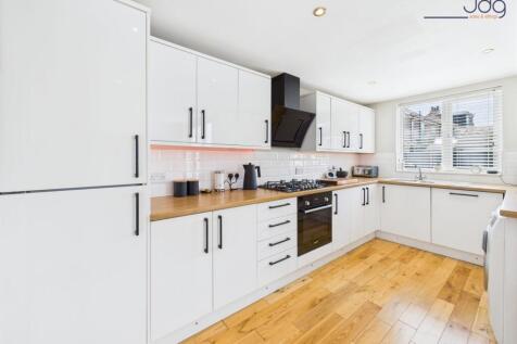 Spacious Kitchen Diner