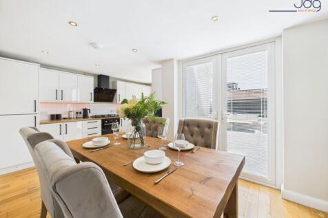 Kitchen Diner with French Doors