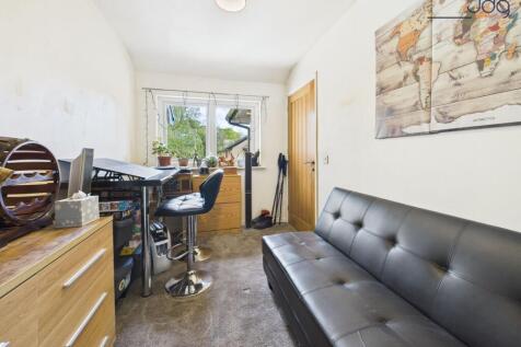 Single Bedroom