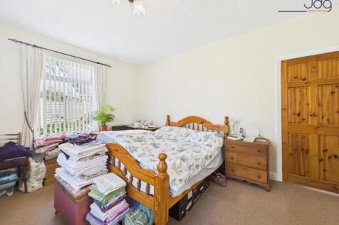 Double Bedroom 1
