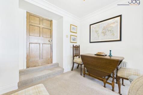 Open plan living dining