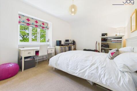 Double Bedroom 1