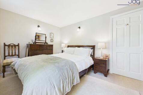 Double Bedroom 2