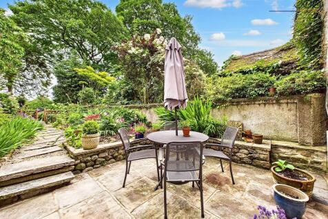 Front landscaped Garden