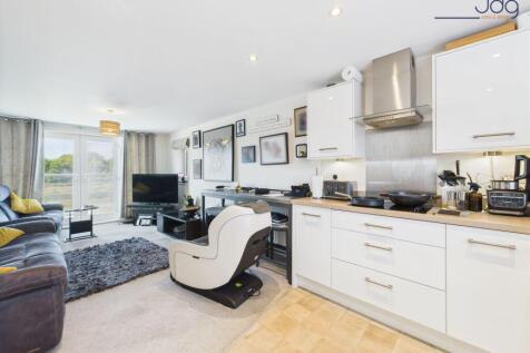 Open Plan Kitchen and Living