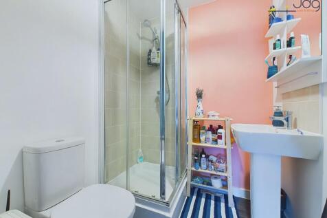 En-Suite Shower