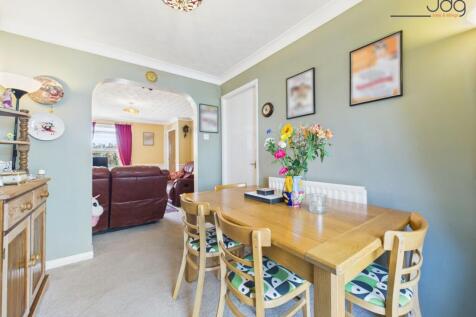 Open plan Living Dining with attached Sun Room
