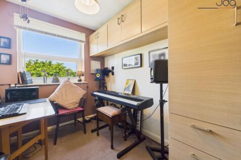 Single Bedroom 1