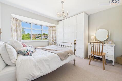 Master Double Bedroom