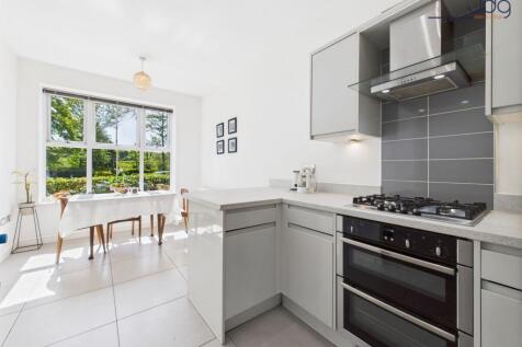 Open plan kitchen diner
