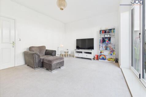 Spacious Living Room with Bi-Fold Doors