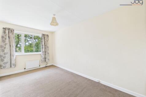 Front Double Bedroom