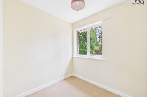 Front Single Bedroom