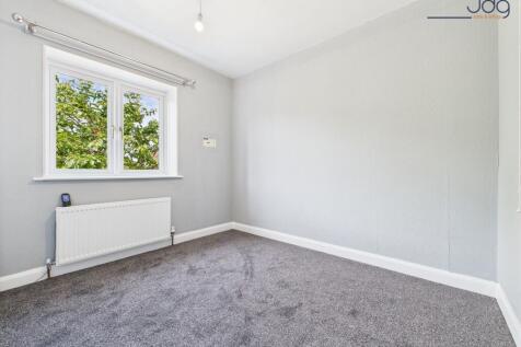 Generous Size Single Bedroom