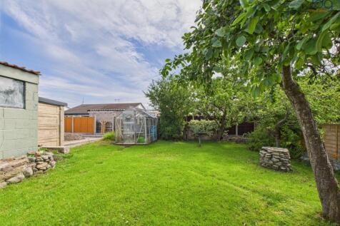 Well maintained rear Garden