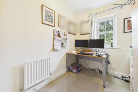 Single Bedroom