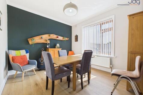 Dining Room / Bedroom