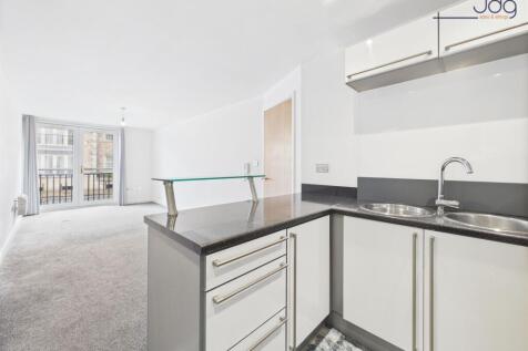 Open Plan Kitchen Living Space