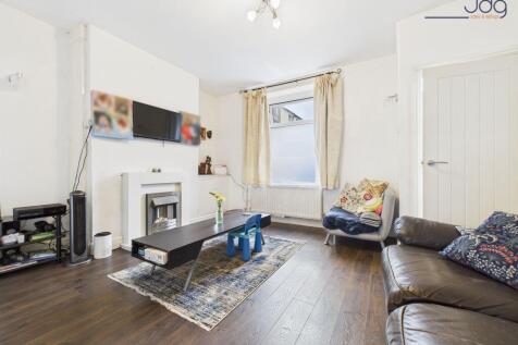 Cosy Open Plan Living Dining