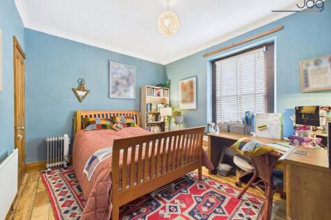Double Bedroom 1