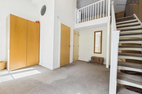 Master Bedroom, walk in area