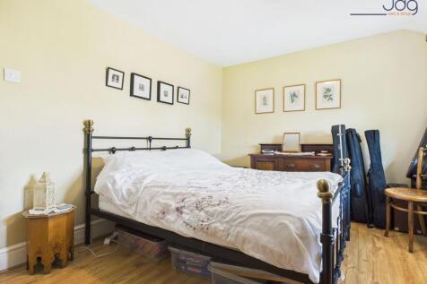 Double Bedroom 2