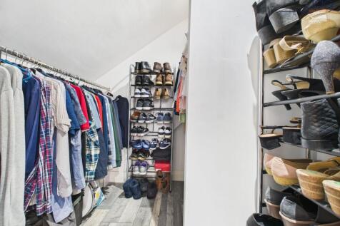 Walk-in Wardrobe